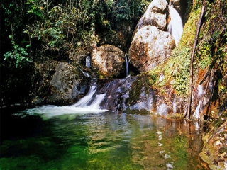 一起穿山過水，尋找詩(shī)與遠(yuǎn)方